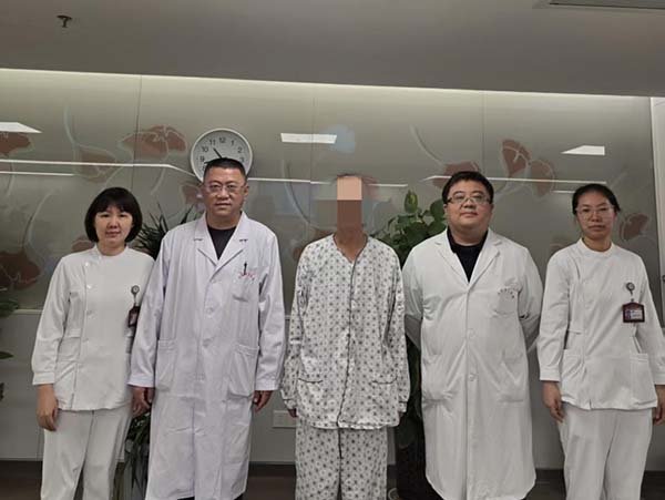 伟德1949官方网站完成首例ABO血型不相容活体肾脏移植